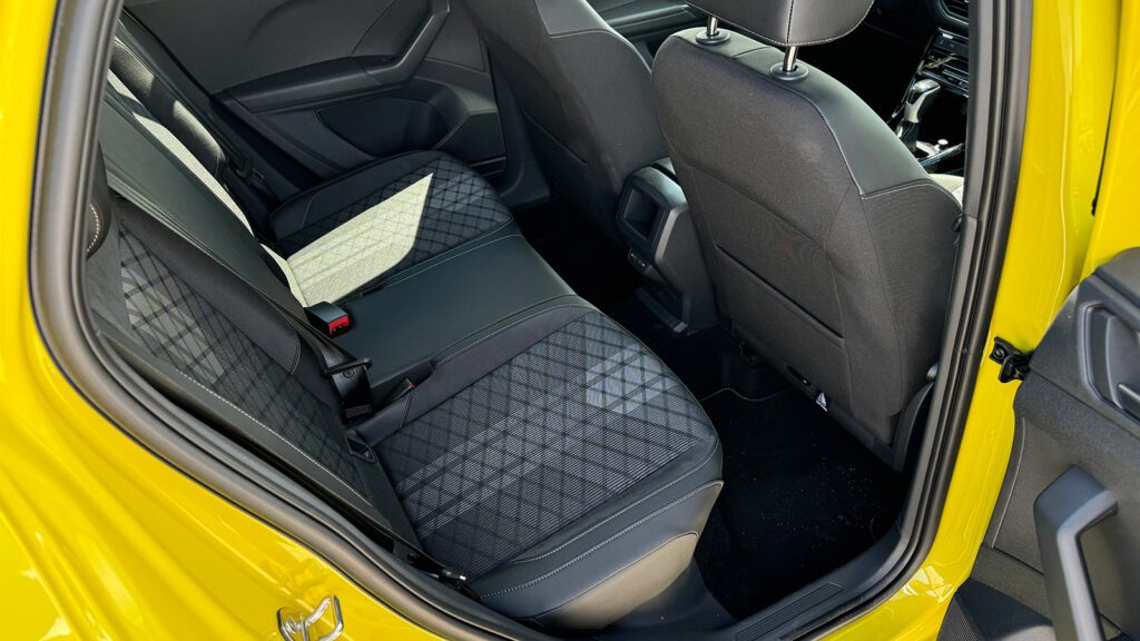 Test VW Volkswagen T-Cross 1.0 TSI 116 pk DSG R-Line facelift update MY24 (2025)