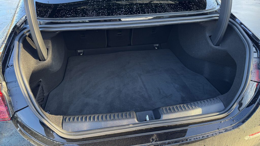 Test Mercedes CLA250+ met EQ technologie EV CLA coupe 272 pk RWD C178 (2026)