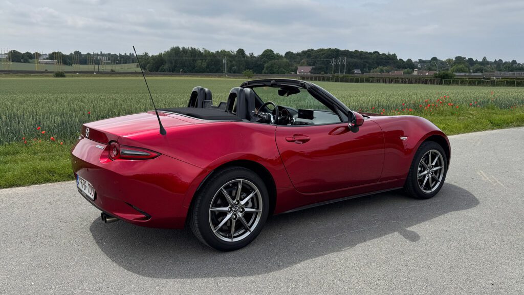 Test Mazda MX-5 Miata ND 1.5i SKYACTIV G 132 pk MY26 Roadster (2026)